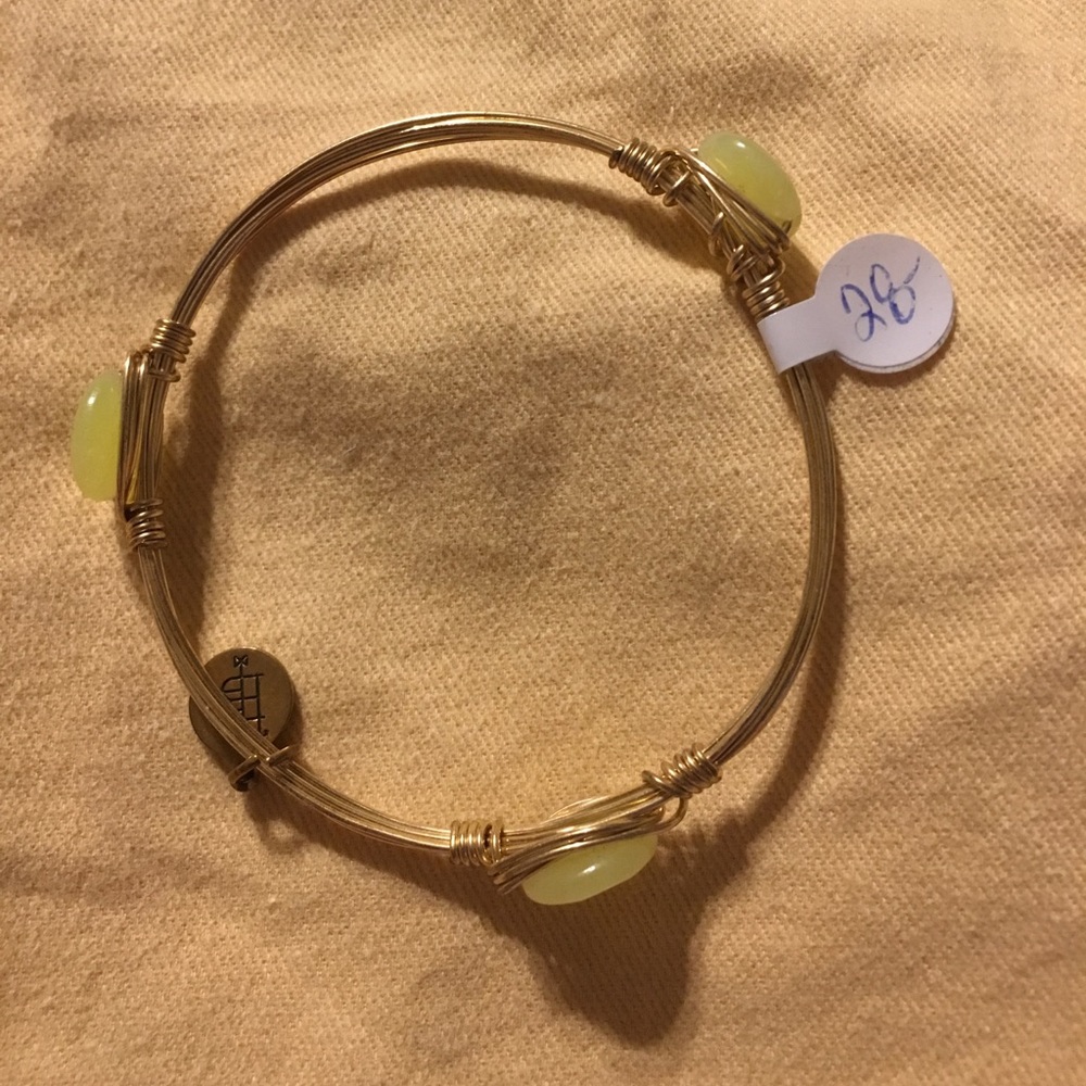 Bourbon and boweties bracelet